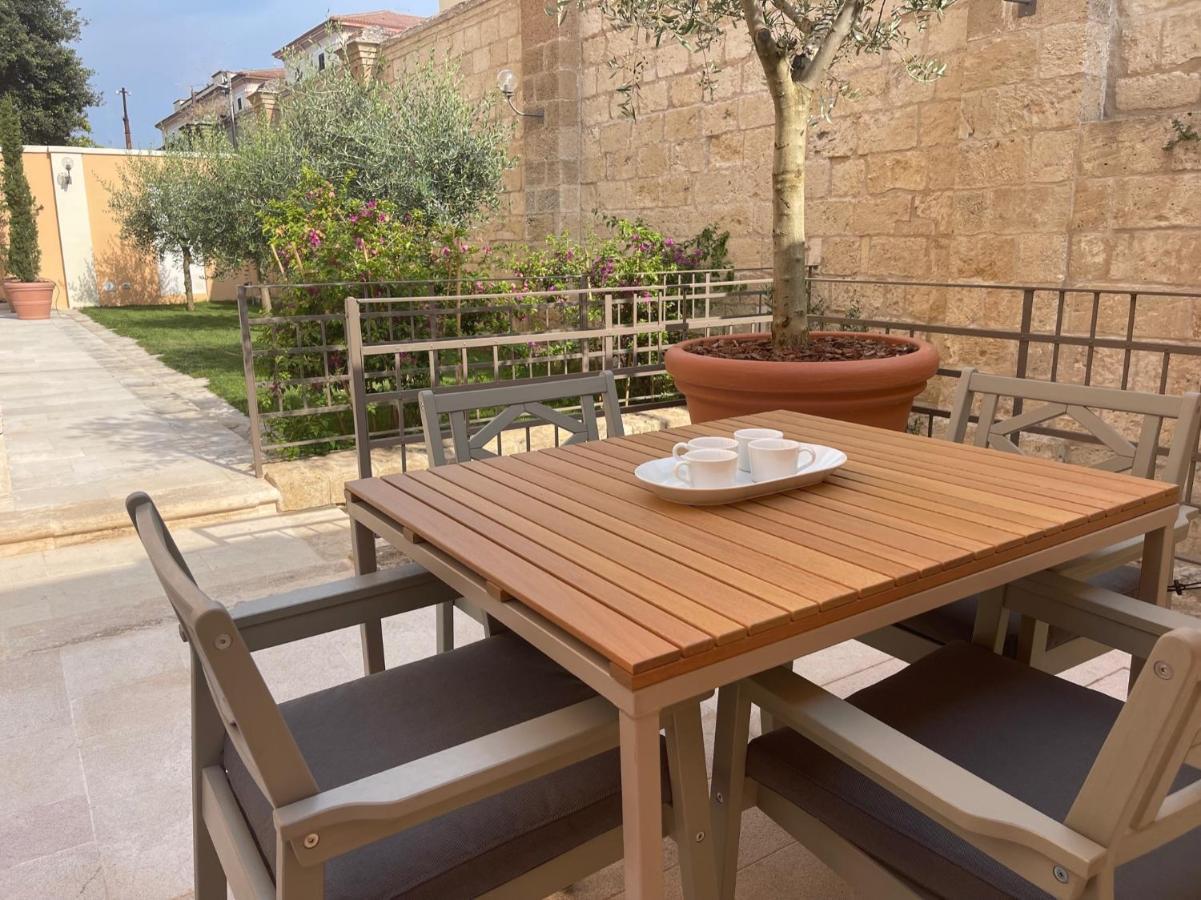 Palazzo Pitagora Hotel Taranto Eksteriør billede