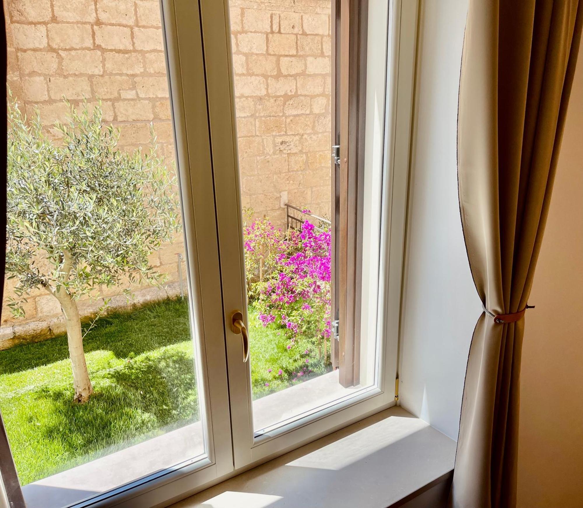 Palazzo Pitagora Hotel Taranto Eksteriør billede