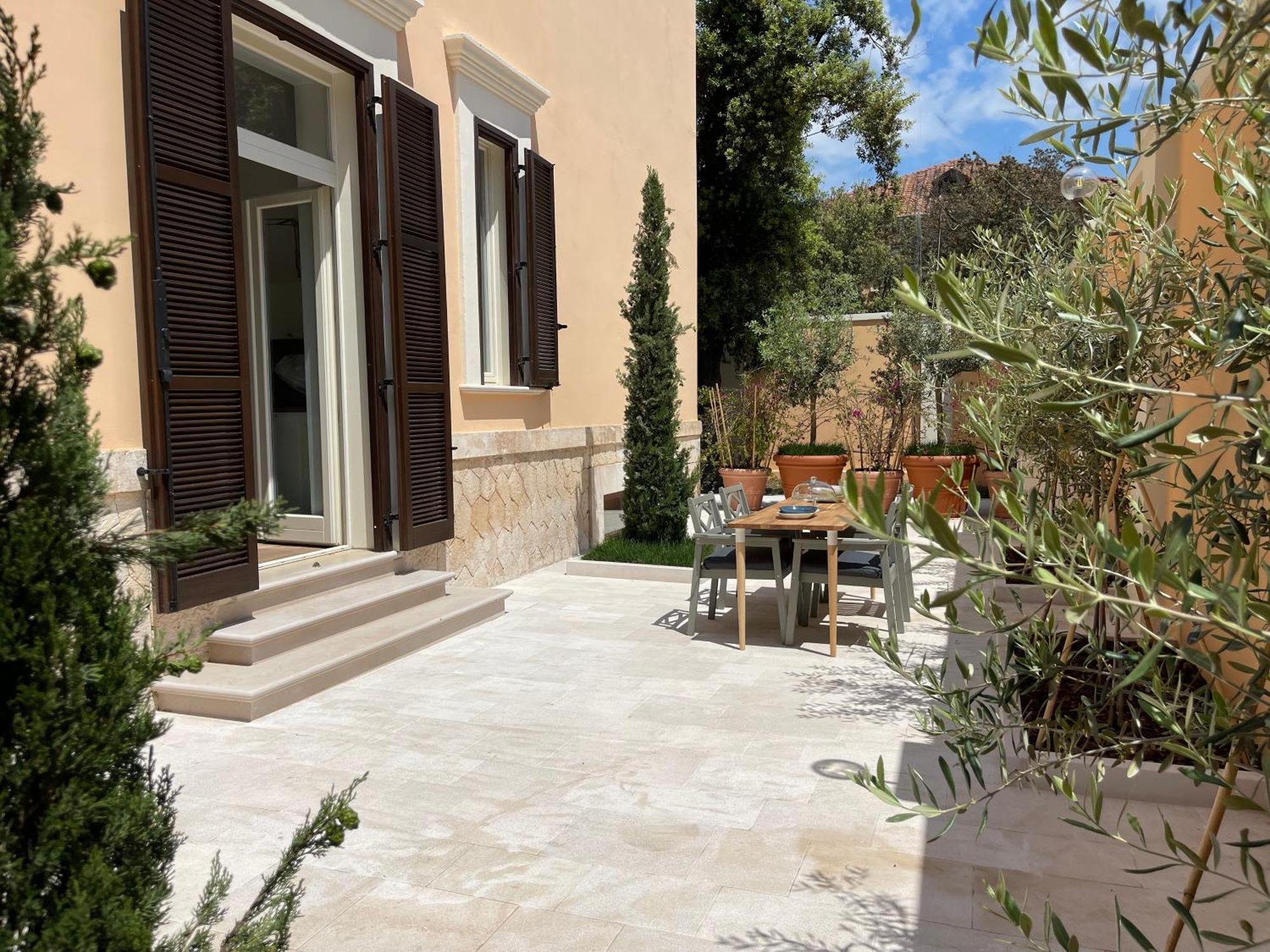Palazzo Pitagora Hotel Taranto Eksteriør billede